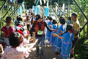 BIB: 
                            <button type="button" onclick="openModal(19043338)" class="btn btn-primary btn-sm float-right btn-popup" data-toggle="modal" data-target=".modal-high-quality">
                        <i class="fas fa-shopping-cart"></i> Add to Cart
                    </button>
                                            <button type="button" onclick="isThisMe(19043338, true)" class="btn btn-success btn-sm float-right btn-popup btn-isme hidden" data-toggle="tooltip" data-placement="bottom" title="นี่คือรูปของคุณใช่ไหม คลิกที่นี่เพื่อเอาเข้าอัลบั้ม">
                        <i class="fas fa-plus"></i> Add to album
                    </button>
                    <button type="button" onclick="isThisMe(19043338, false)" class="btn btn-warning btn-sm float-right btn-popup btn-isnotme hidden">
                        <i class="fas fa-ban"></i> Remove from album
                    </button>